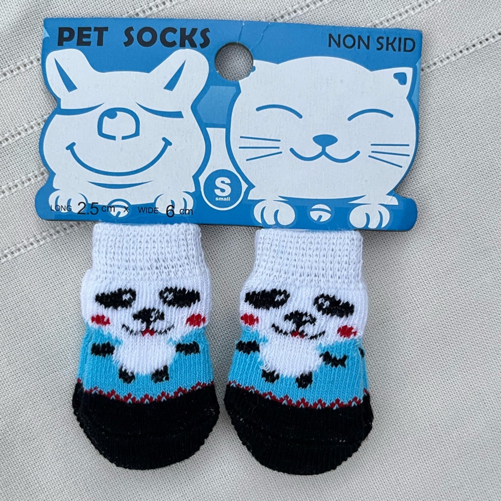 4 Anti Skid Socks for Dogs Small